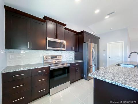 7645 5th Ter, Labelle, FL 33935 photo 5