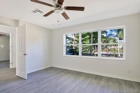 302 3rd St, Jupiter, FL 33458 photo 6