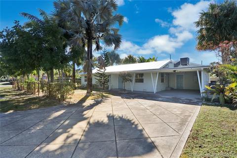 302 3rd St, Jupiter, FL 33458 photo 1