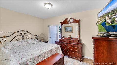 297 E 3rd St #102, Hialeah, FL 33010 photo 11