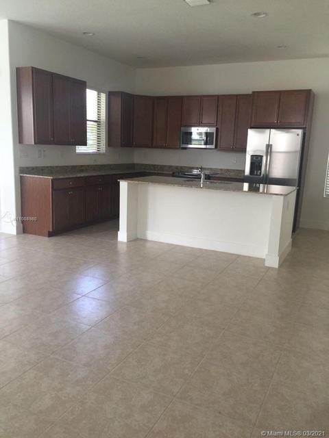 3553 W 96th Pl, Hialeah, FL 33018 photo 5