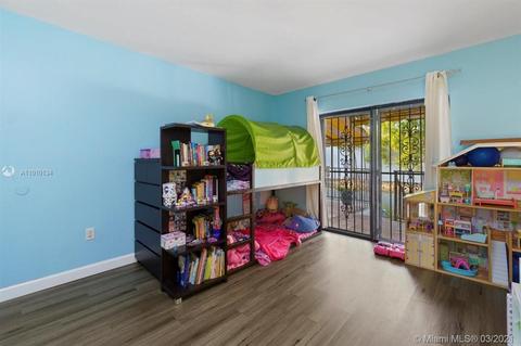 16430 Briar Patch Pl, Miami Lakes, FL 33014 photo 23