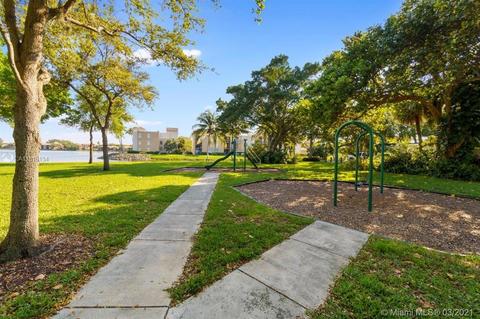 16430 Briar Patch Pl, Miami Lakes, FL 33014 photo 64