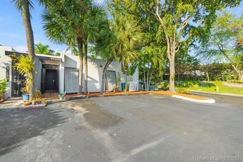 16430 Briar Patch Pl, Miami Lakes, FL 33014 photo 4