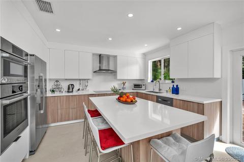 301 Hampton Ln, Key Biscayne, FL 33149 photo 20