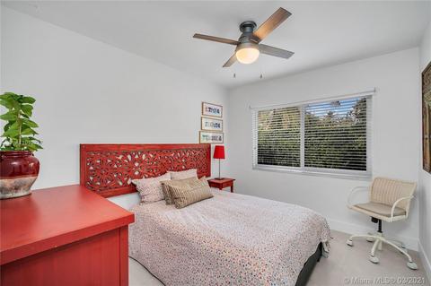 301 Hampton Ln, Key Biscayne, FL 33149 photo 15