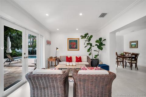 301 Hampton Ln, Key Biscayne, FL 33149 photo 17