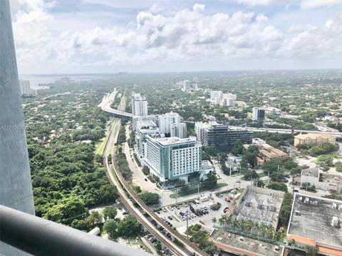 60 SW 13th St #3418, Miami, FL 33130 photo 2