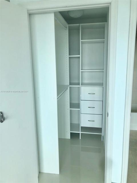 60 SW 13th St #3418, Miami, FL 33130 photo 11