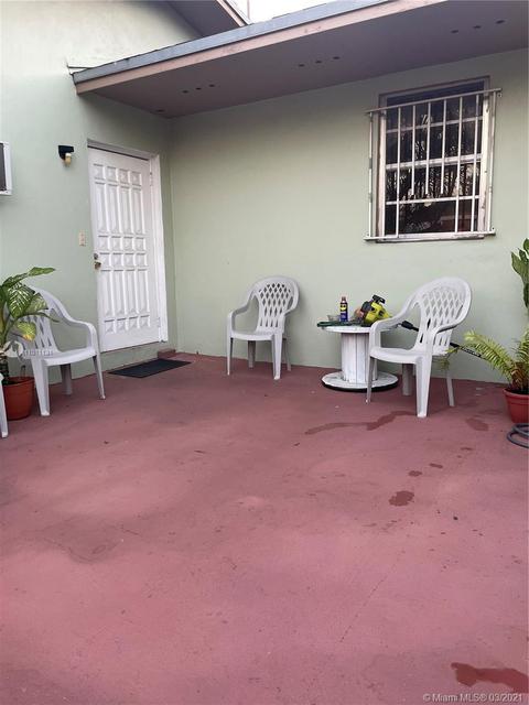 672 E 21st St, Hialeah, FL 33013 photo 12
