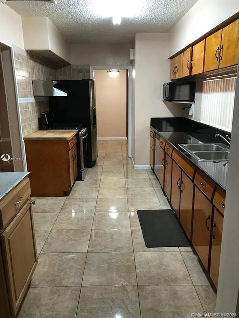 6449 W 8th Ave, Hialeah, FL 33012 photo 4