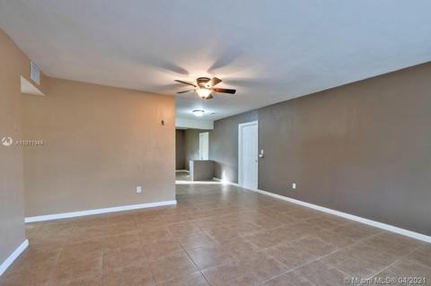 501 W Sample Rd, Pompano Beach, FL 33064 photo 6