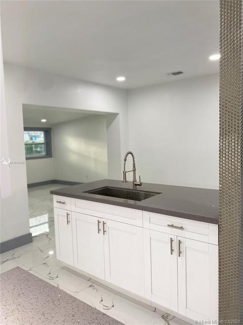 800 E 10th Ave, Hialeah, FL 33010 photo 8