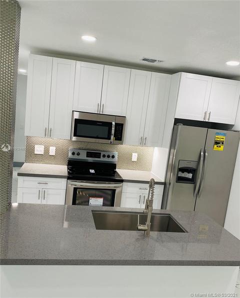 800 E 10th Ave, Hialeah, FL 33010 photo 6