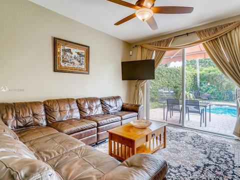 4777 NW 120th Way, Coral Springs, FL 33076 photo 14