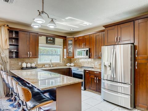 4777 NW 120th Way, Coral Springs, FL 33076 photo 10