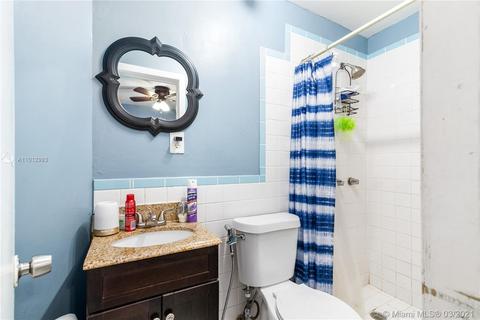 1315 W 76th St, Hialeah, FL 33014 photo 10