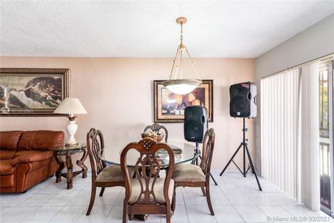 1315 W 76th St, Hialeah, FL 33014 photo 6