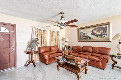 1315 W 76th St, Hialeah, FL 33014 photo 4
