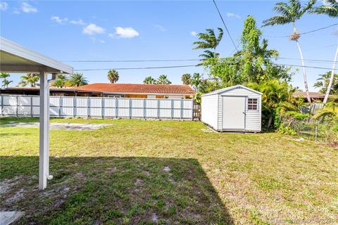 1315 W 76th St, Hialeah, FL 33014 photo 14