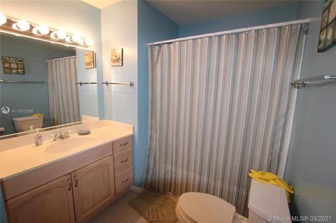 2043 SE 34th Ln, Taylor Creek, FL 34974 photo 20