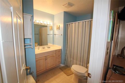 2043 SE 34th Ln, Taylor Creek, FL 34974 photo 21