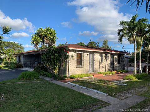 696 E 51st St, Hialeah, FL 33013 photo 3