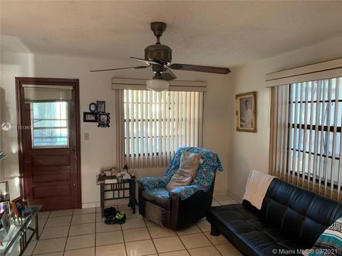 696 E 51st St, Hialeah, FL 33013 photo 17