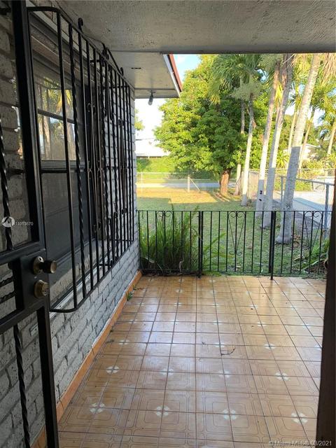 696 E 51st St, Hialeah, FL 33013 photo 18