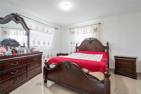 968 E 33rd St, Hialeah, FL 33013 photo 12