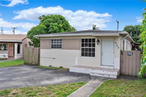 968 E 33rd St, Hialeah, FL 33013 photo 2