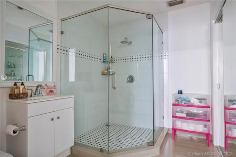 968 E 33rd St, Hialeah, FL 33013 photo 10