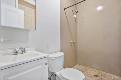 968 E 33rd St, Hialeah, FL 33013 photo 9