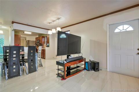 968 E 33rd St, Hialeah, FL 33013 photo 15