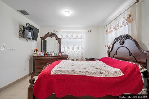 968 E 33rd St, Hialeah, FL 33013 photo 13