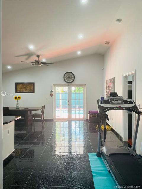 820 SE 3rd Pl, Hialeah, FL 33010 photo 29
