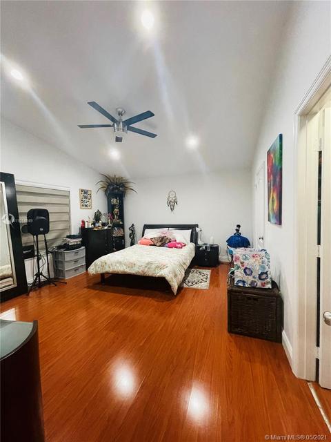 820 SE 3rd Pl, Hialeah, FL 33010 photo 37