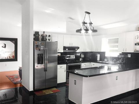 820 SE 3rd Pl, Hialeah, FL 33010 photo 11