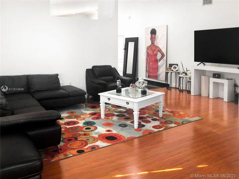 820 SE 3rd Pl, Hialeah, FL 33010 photo 13