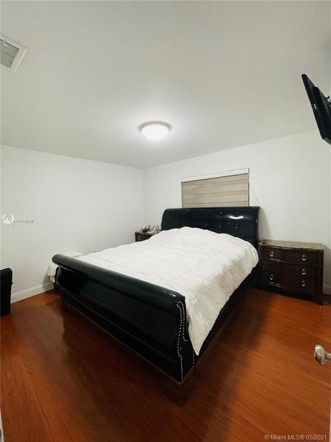 820 SE 3rd Pl, Hialeah, FL 33010 photo 26