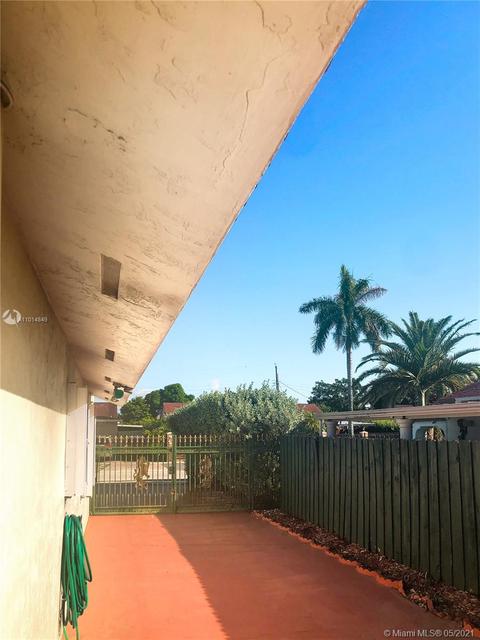 820 SE 3rd Pl, Hialeah, FL 33010 photo 8