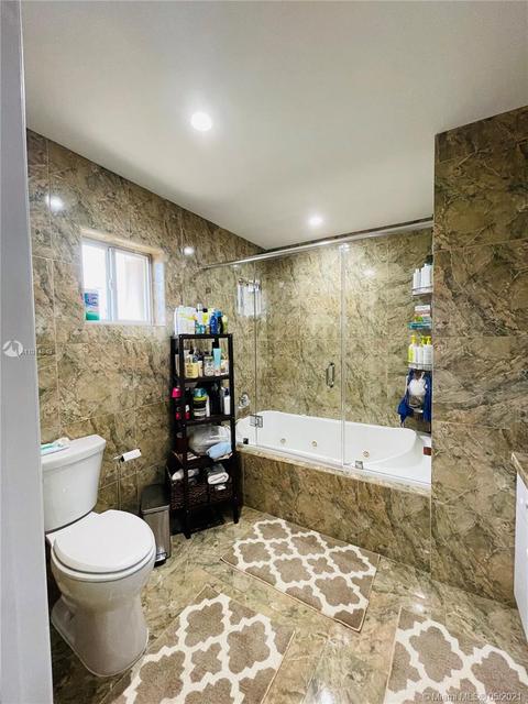 820 SE 3rd Pl, Hialeah, FL 33010 photo 33