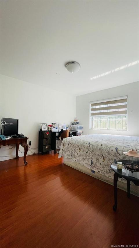 820 SE 3rd Pl, Hialeah, FL 33010 photo 22