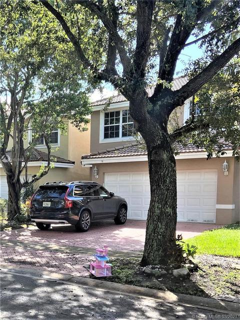 9332 NW 55th St, Sunrise, FL 33351 photo 2