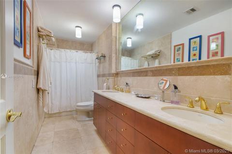 5 E Shore Dr E, Miami, FL 33133 photo 14