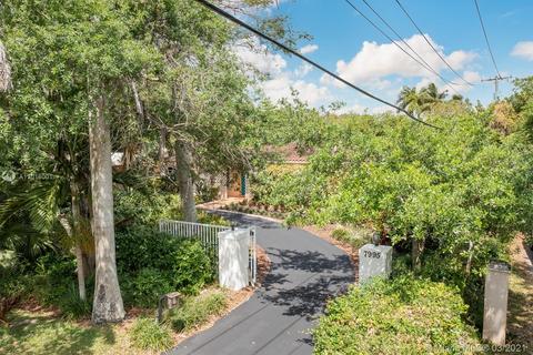 7995 SW 124th St, Pinecrest, FL 33156 photo 2