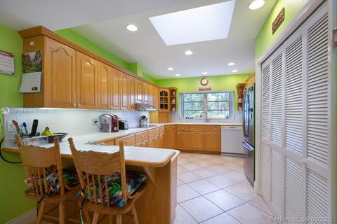 7995 SW 124th St, Pinecrest, FL 33156 photo 10
