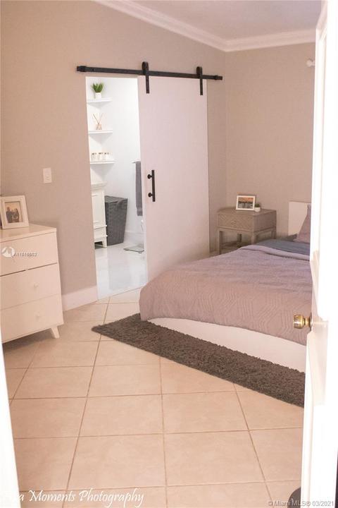 8765 NW 149th Ter, Miami Lakes, FL 33018 photo 13