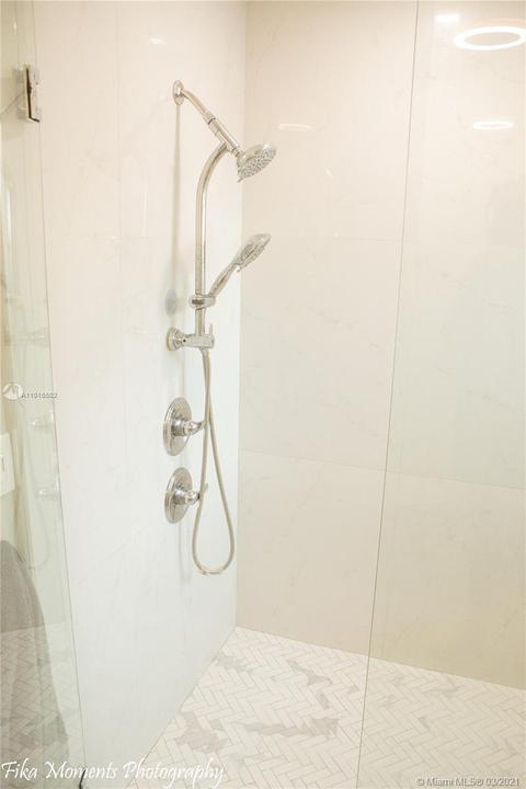 8765 NW 149th Ter, Miami Lakes, FL 33018 photo 7