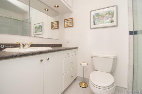 1020 E Circle Ter E # D, Delray Beach, FL 33445 photo 11